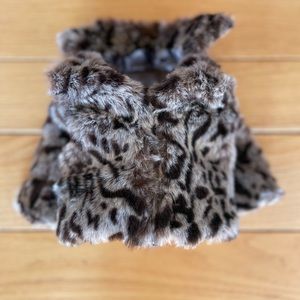 Super Cute Wine Bottle Cover , Faux Fur Coat, MINT Condition!